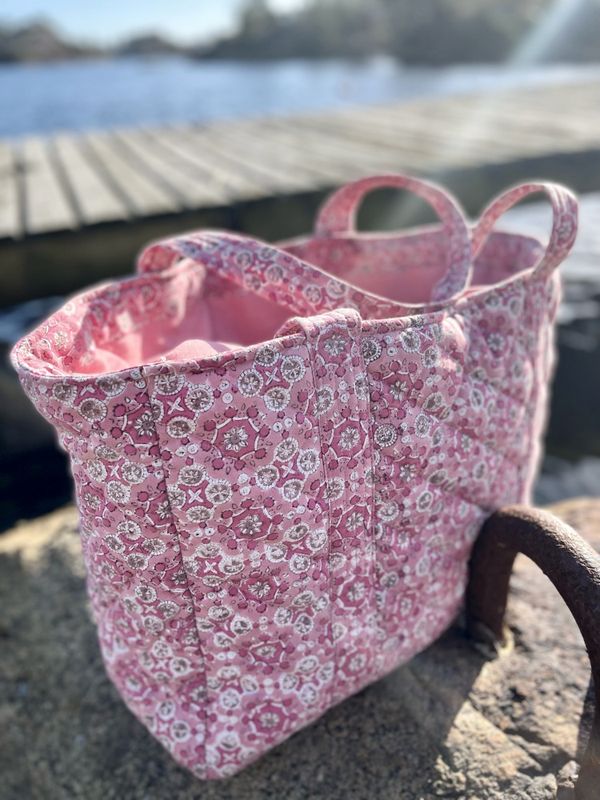 Quilted Shopper Pink