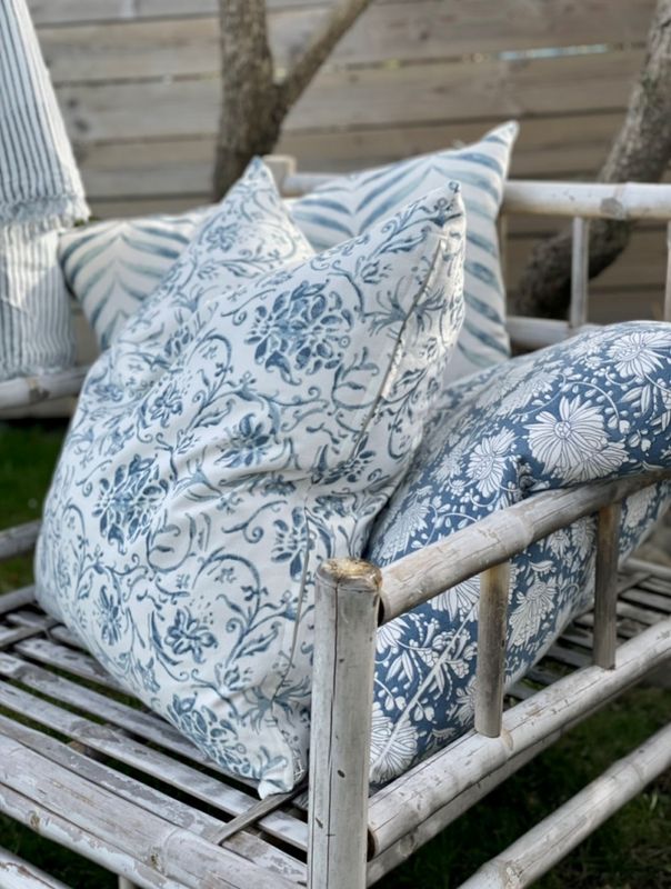 Cushion Cover Blue Jenny